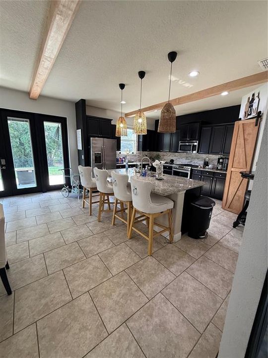 En Venta: $630,000 (5 camas, 4 baños, 3871 Pies cuadrados)