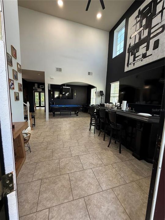 En Venta: $630,000 (5 camas, 4 baños, 3871 Pies cuadrados)