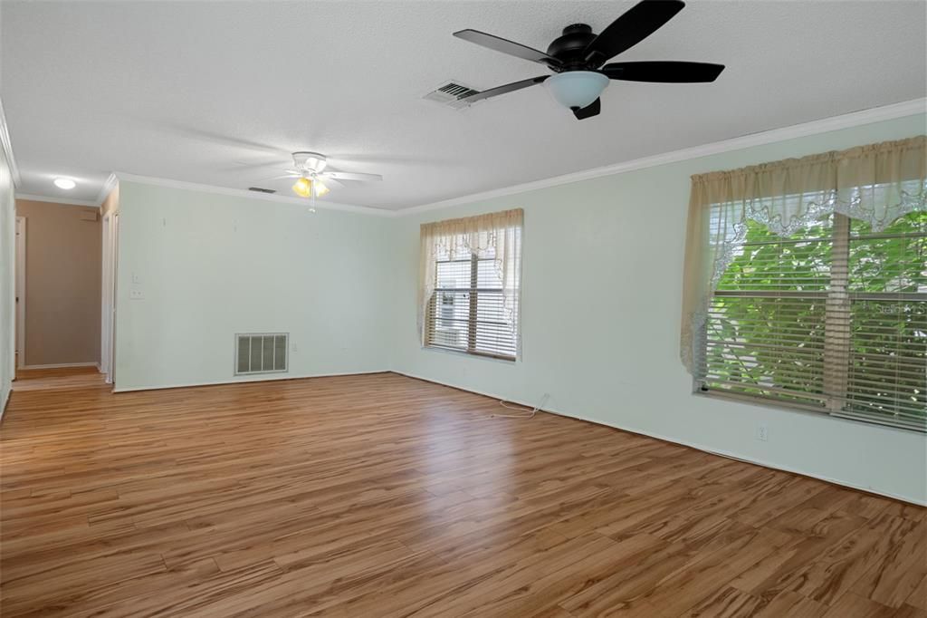 En Venta: $265,000 (2 camas, 2 baños, 1744 Pies cuadrados)