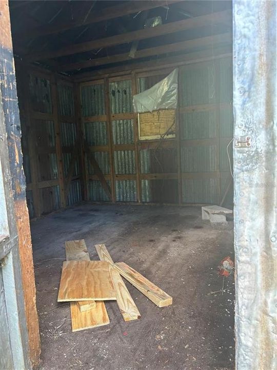 For Rent: $1,100 (2 beds, 1 baths, 768 Square Feet)