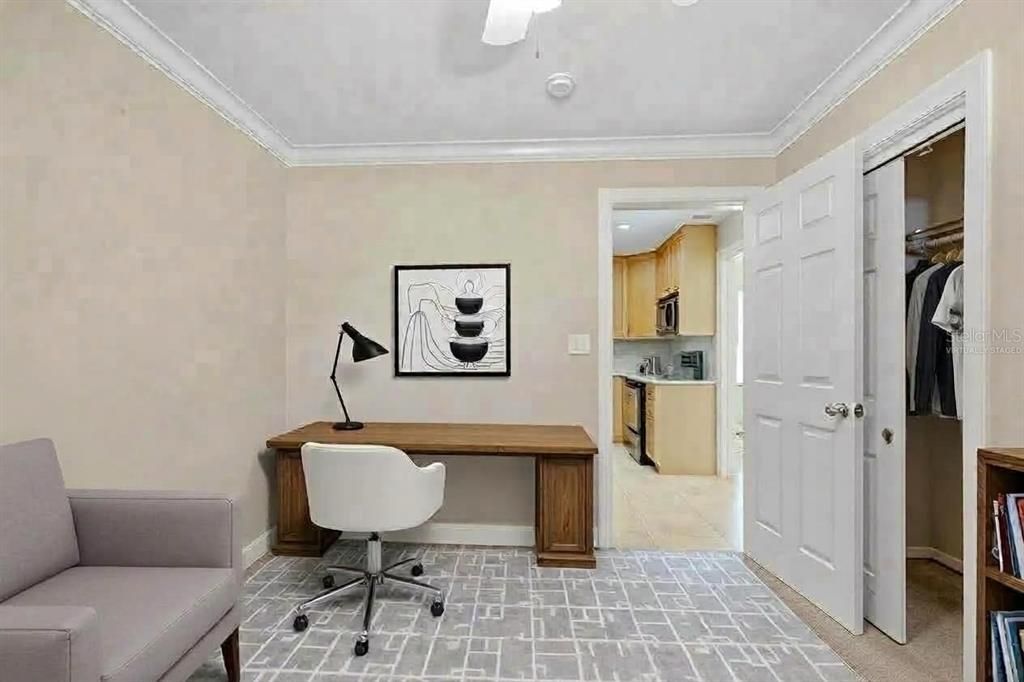 For Sale: $299,900 (2 beds, 1 baths, 943 Square Feet)