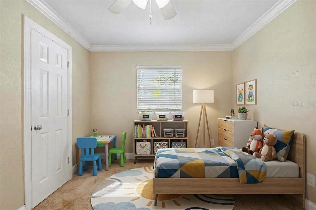 For Sale: $299,900 (2 beds, 1 baths, 943 Square Feet)
