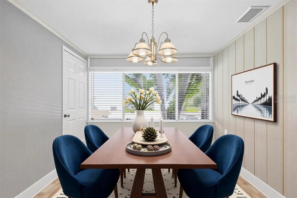 For Sale: $299,900 (2 beds, 1 baths, 943 Square Feet)