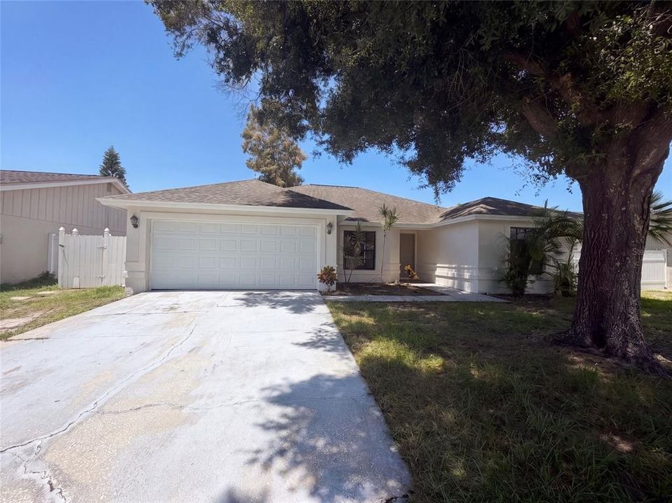 En Venta: $411,000 (3 camas, 2 baños, 1466 Pies cuadrados)