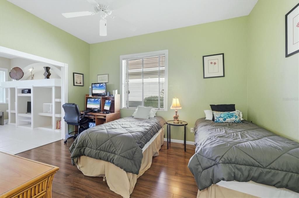 For Sale: $415,000 (3 beds, 2 baths, 2107 Square Feet)