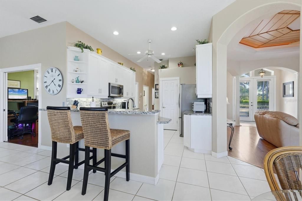 For Sale: $415,000 (3 beds, 2 baths, 2107 Square Feet)
