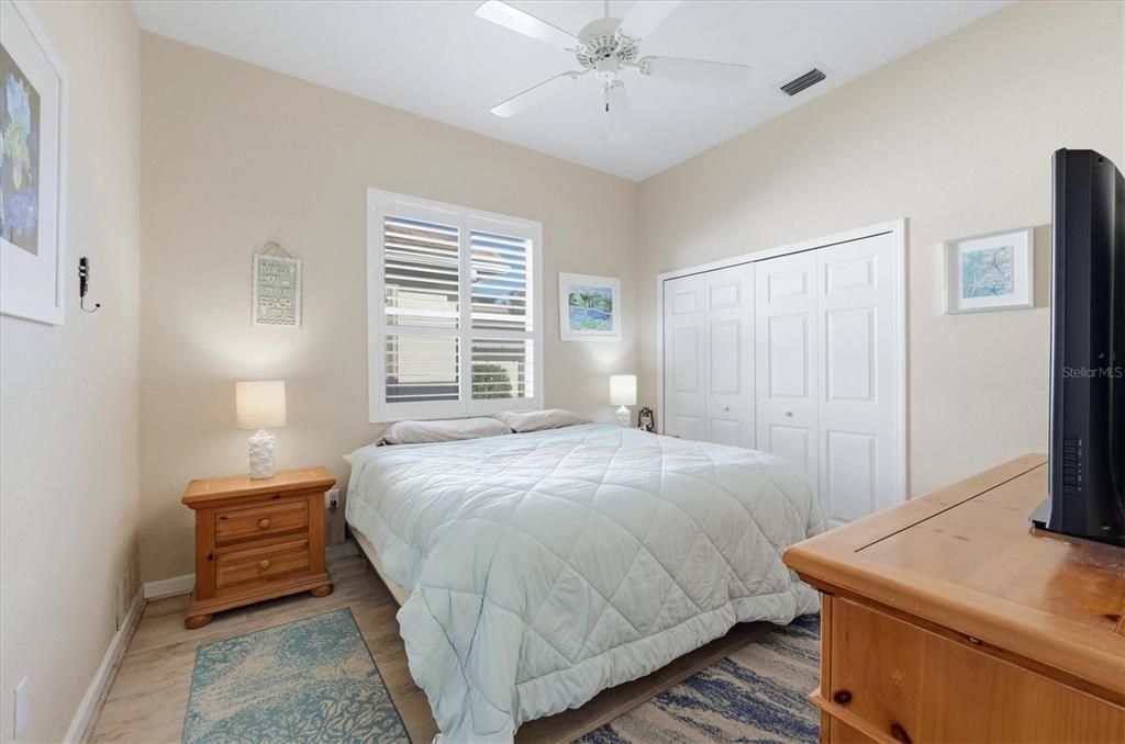 For Sale: $415,000 (3 beds, 2 baths, 2107 Square Feet)