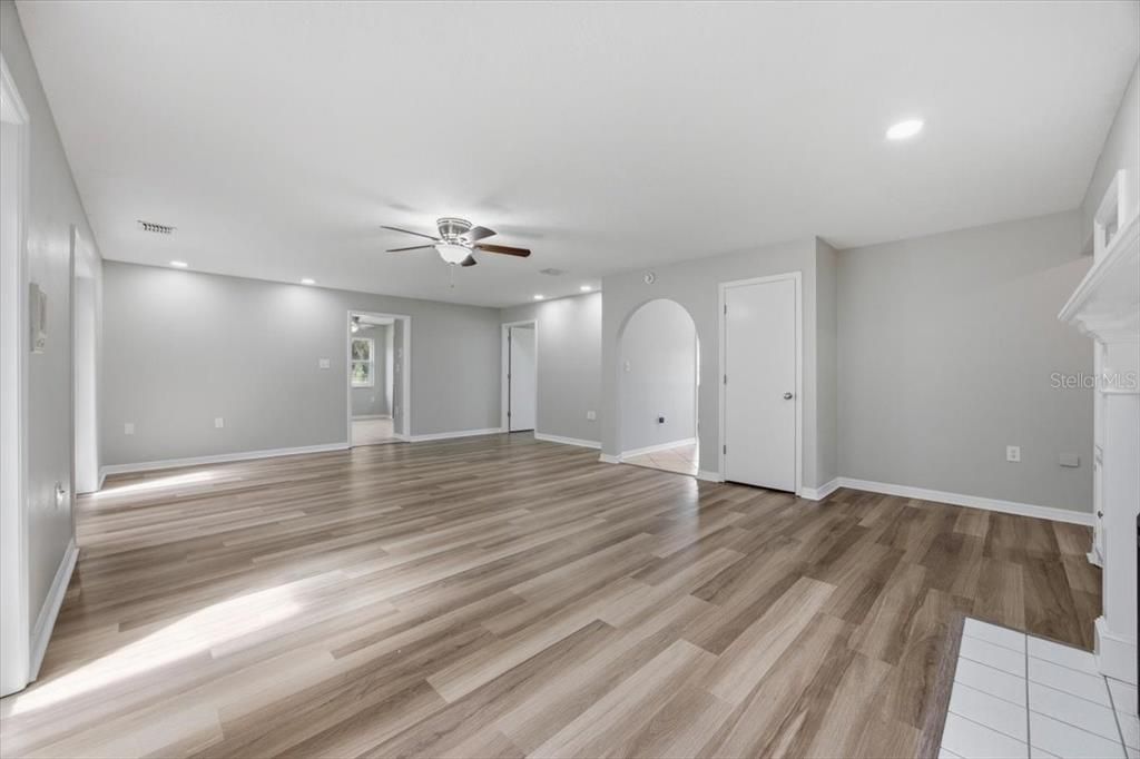 For Sale: $599,975 (4 beds, 2 baths, 3360 Square Feet)