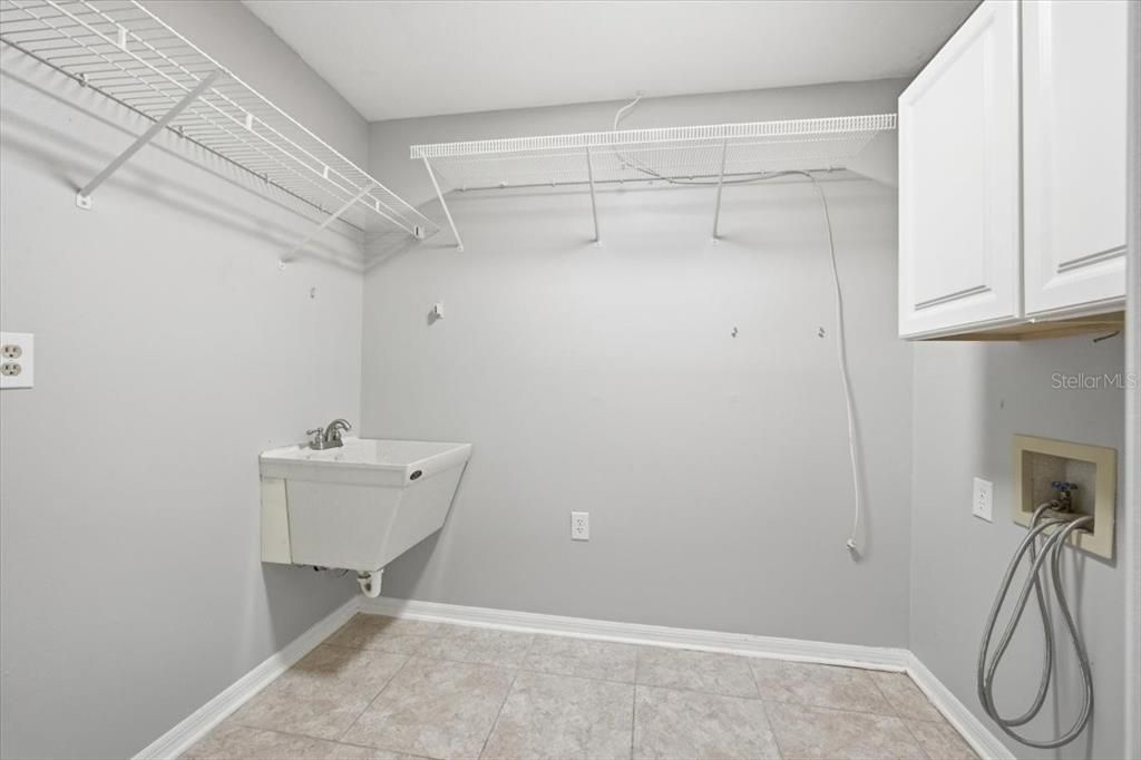 For Sale: $599,975 (4 beds, 2 baths, 3360 Square Feet)