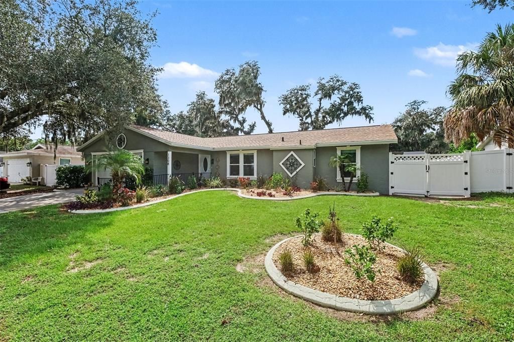 En Venta: $410,000 (3 camas, 2 baños, 1684 Pies cuadrados)
