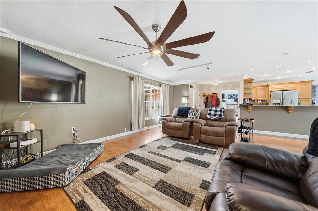 For Sale: $420,000 (3 beds, 2 baths, 1720 Square Feet)