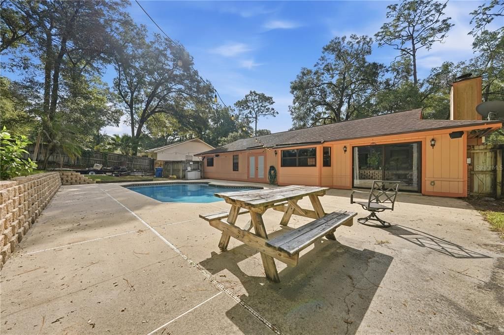 For Sale: $420,000 (3 beds, 2 baths, 1720 Square Feet)