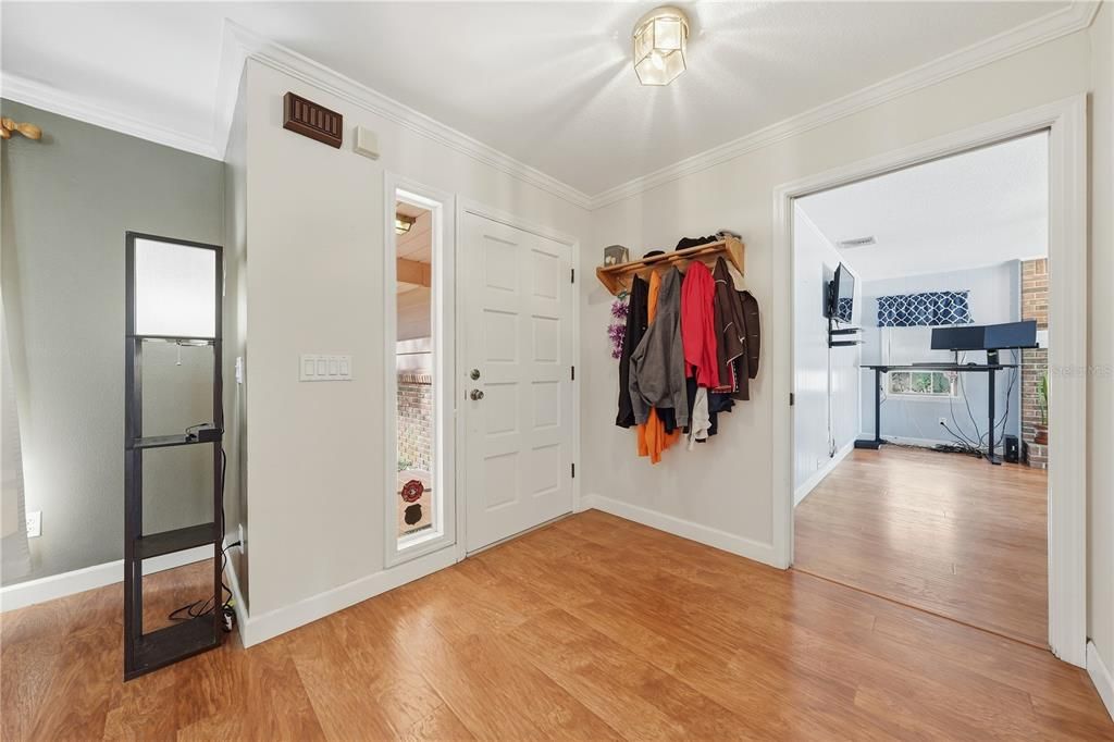 For Sale: $420,000 (3 beds, 2 baths, 1720 Square Feet)
