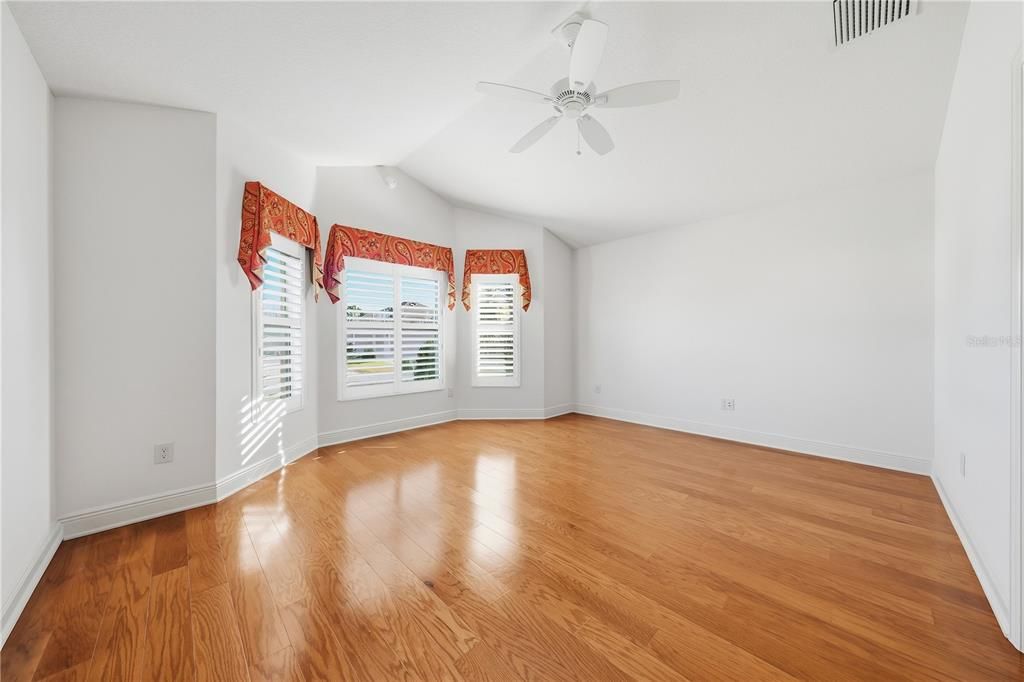 For Sale: $799,900 (3 beds, 2 baths, 2000 Square Feet)