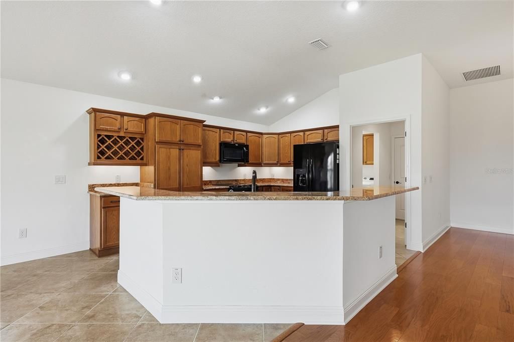 For Sale: $799,900 (3 beds, 2 baths, 2000 Square Feet)