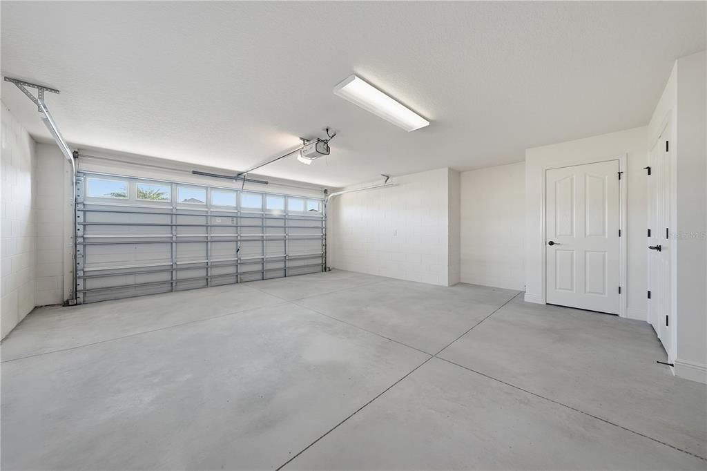 For Sale: $799,900 (3 beds, 2 baths, 2000 Square Feet)