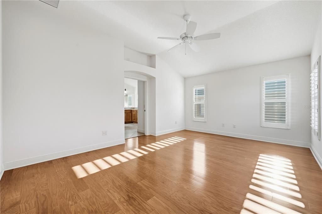 For Sale: $799,900 (3 beds, 2 baths, 2000 Square Feet)
