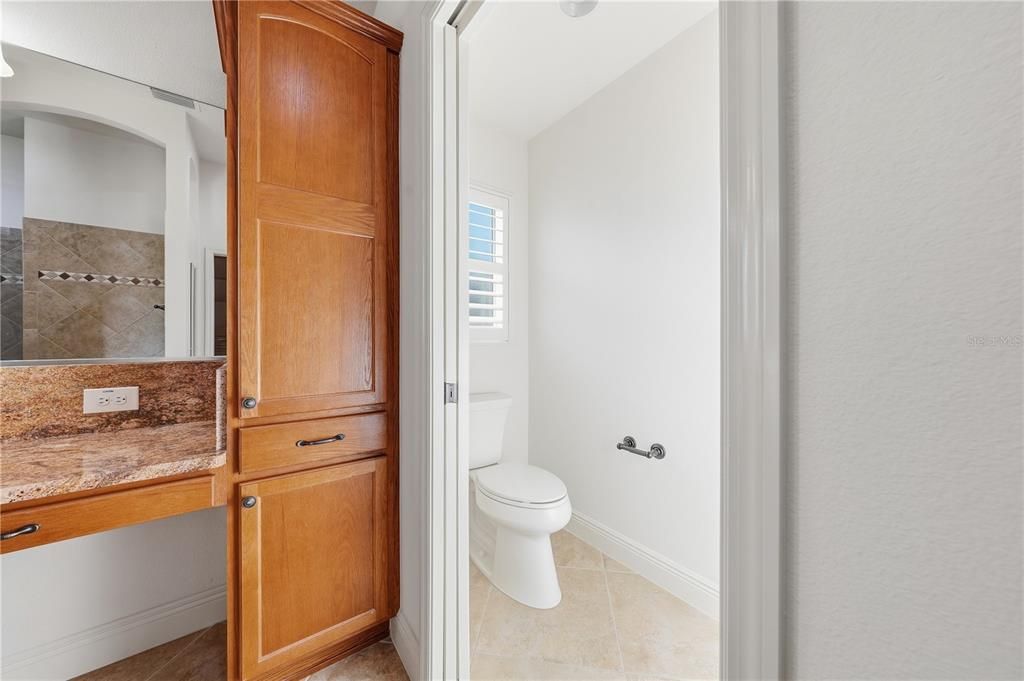 For Sale: $799,900 (3 beds, 2 baths, 2000 Square Feet)