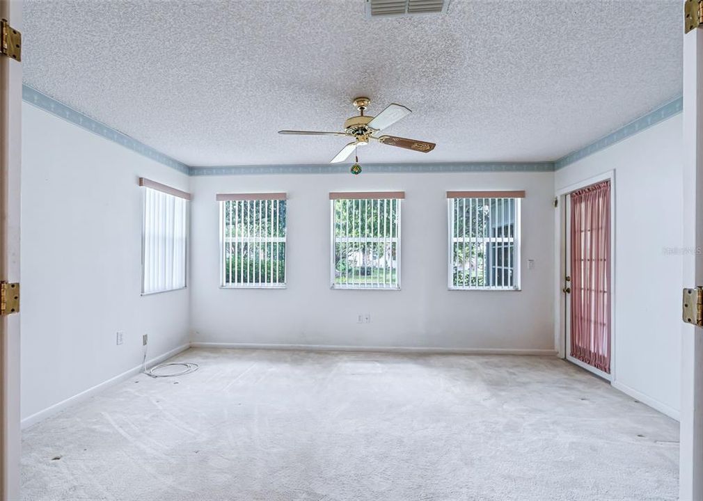 En Venta: $225,000 (2 camas, 2 baños, 1479 Pies cuadrados)