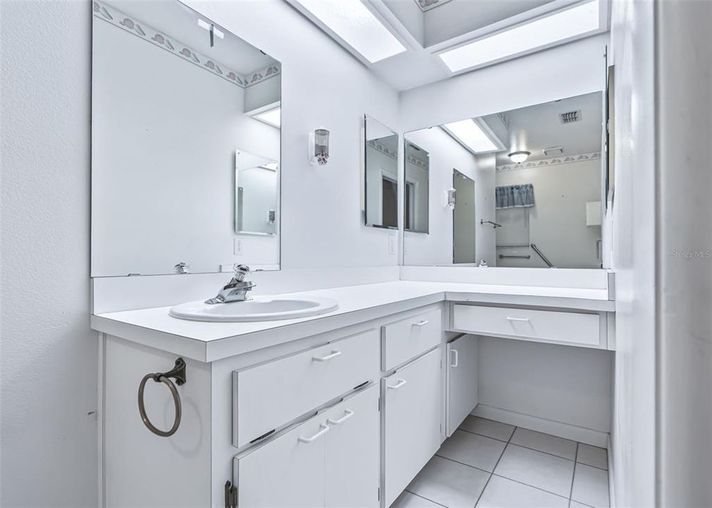 En Venta: $225,000 (2 camas, 2 baños, 1479 Pies cuadrados)