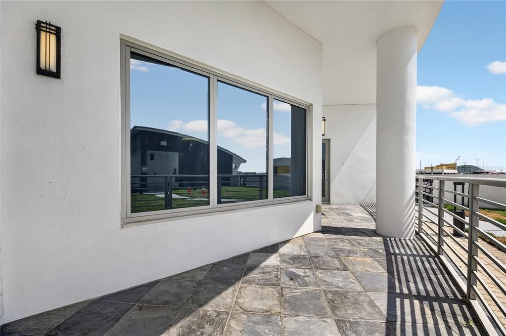 待售: $775,000 (2 贝兹, 2 浴室, 1378 平方英尺)
