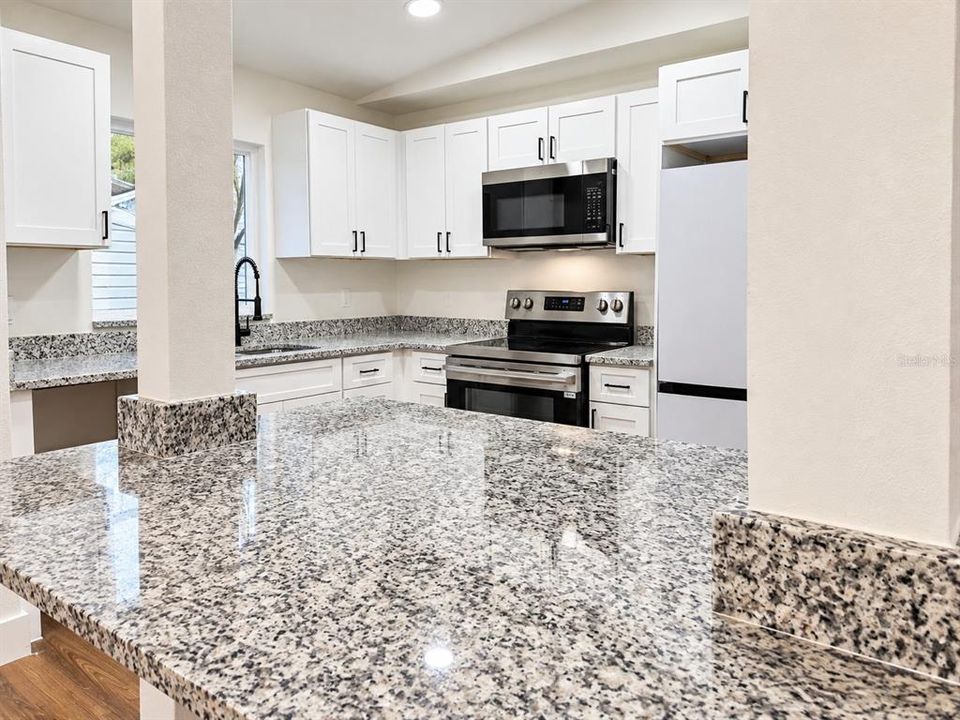 En Venta: $289,800 (4 camas, 2 baños, 1500 Pies cuadrados)