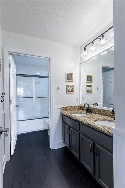 For Sale: $450,000 (5 beds, 2 baths, 2448 Square Feet)