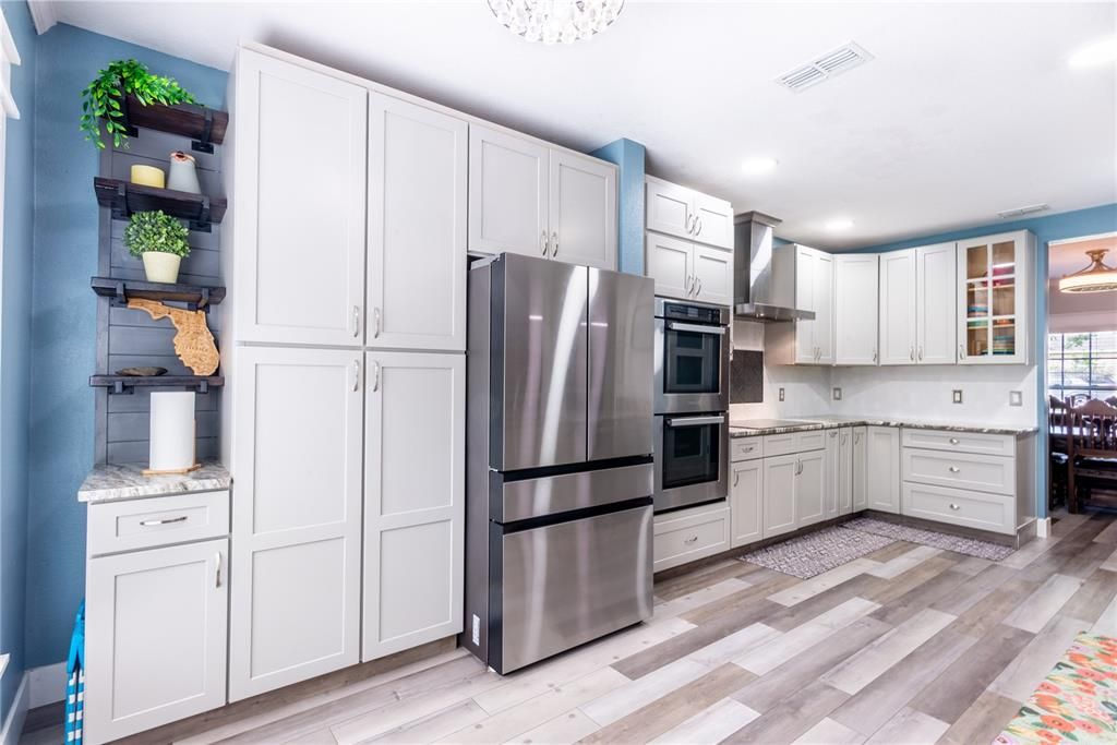 For Sale: $450,000 (5 beds, 2 baths, 2448 Square Feet)