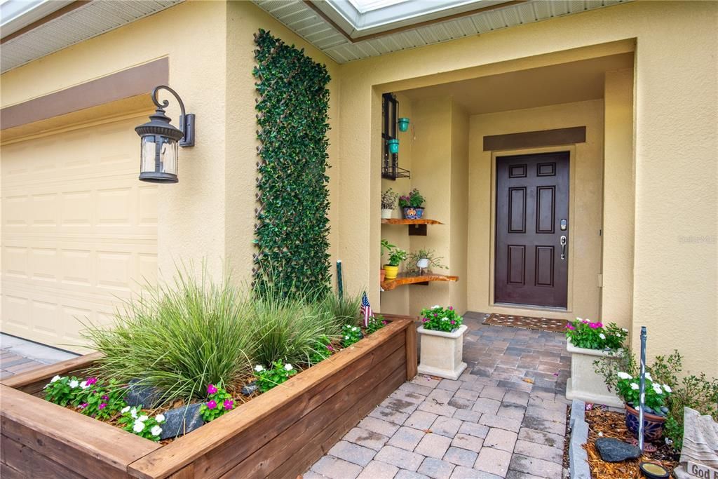 For Sale: $450,000 (5 beds, 2 baths, 2448 Square Feet)