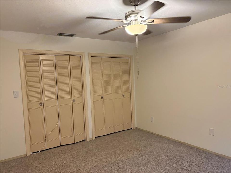 For Rent: $1,450 (1 beds, 1 baths, 888 Square Feet)