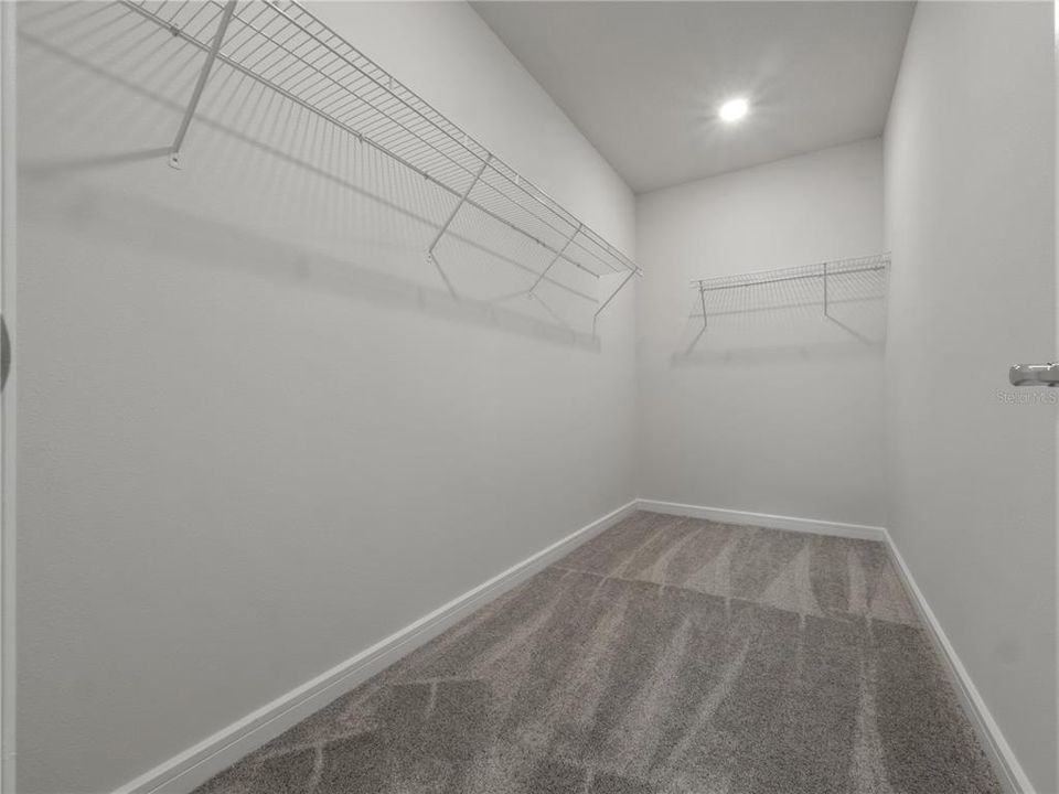 В аренду: $2,275 (4 спален, 2 ванн, 1580 Квадратных фут)