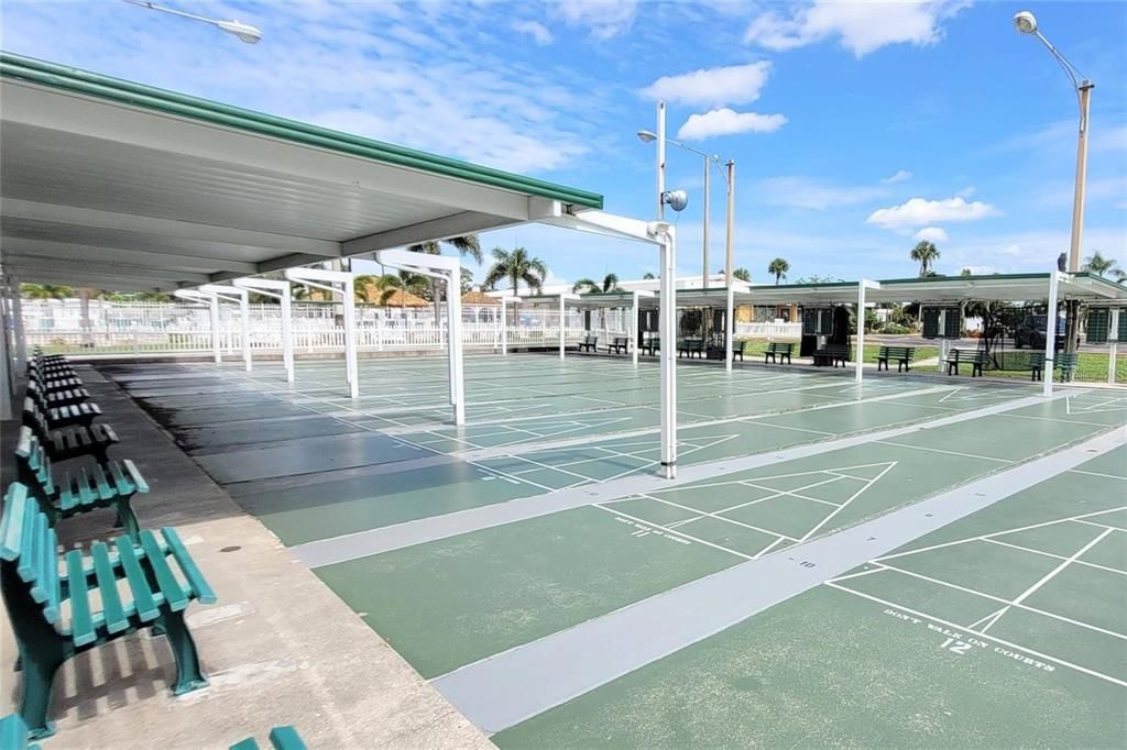 For Sale: $95,000 (2 beds, 2 baths, 672 Square Feet)