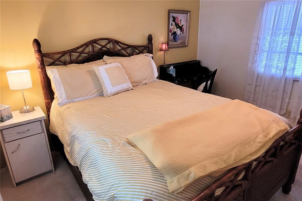 For Sale: $95,000 (2 beds, 2 baths, 672 Square Feet)