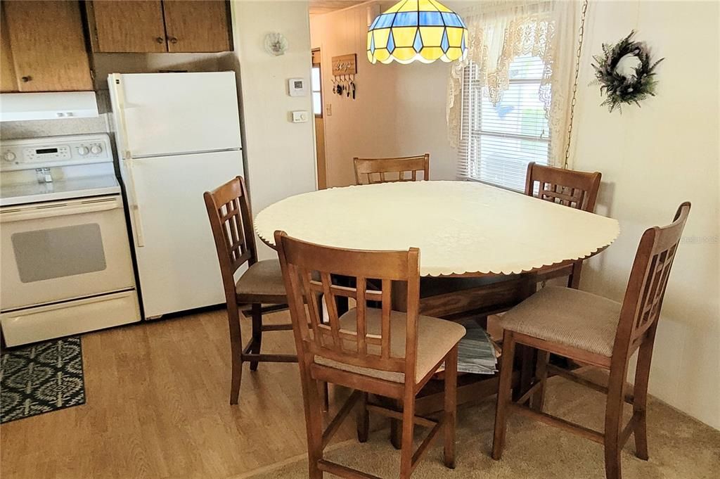 For Sale: $95,000 (2 beds, 2 baths, 672 Square Feet)