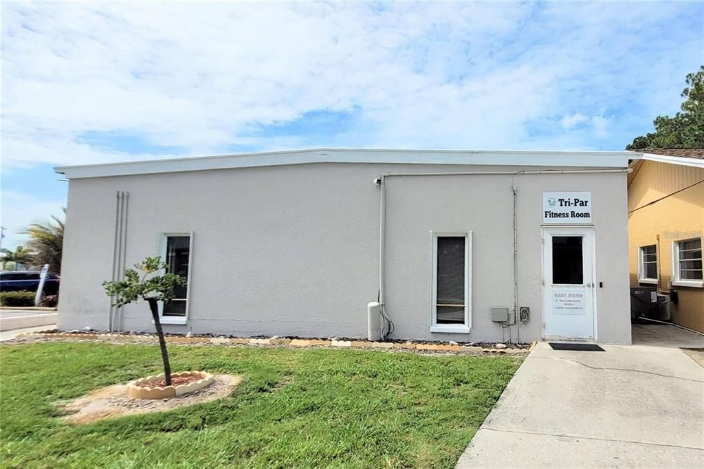 For Sale: $95,000 (2 beds, 2 baths, 672 Square Feet)