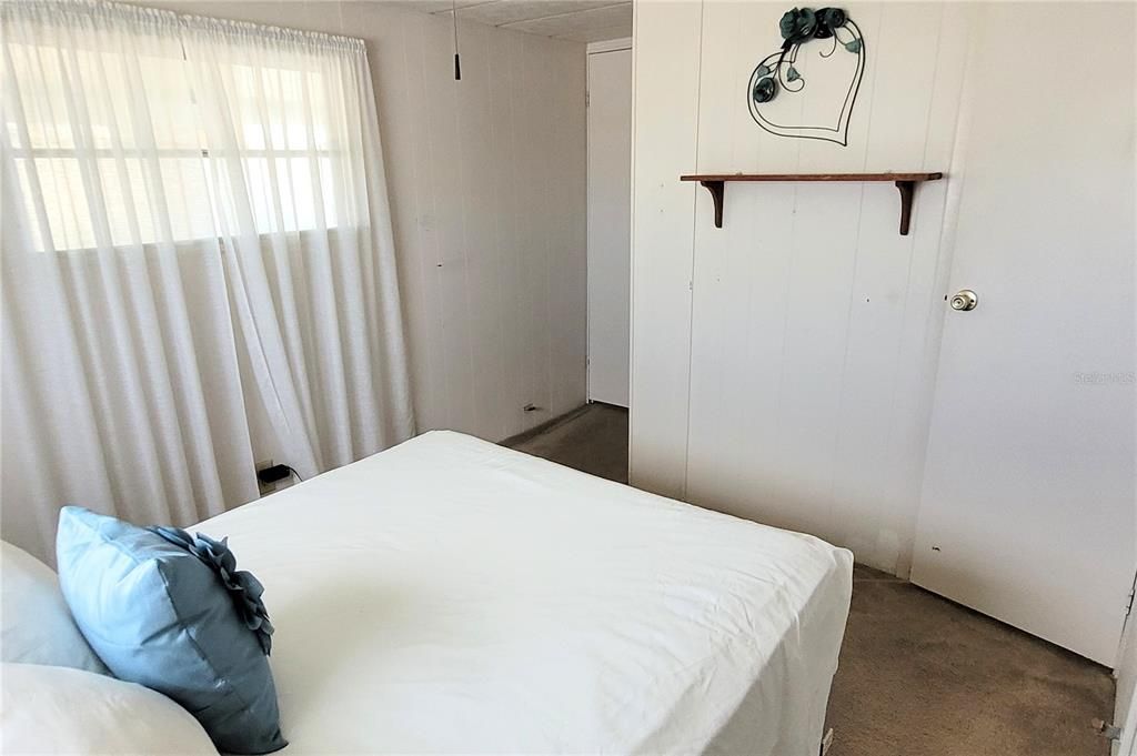 For Sale: $95,000 (2 beds, 2 baths, 672 Square Feet)
