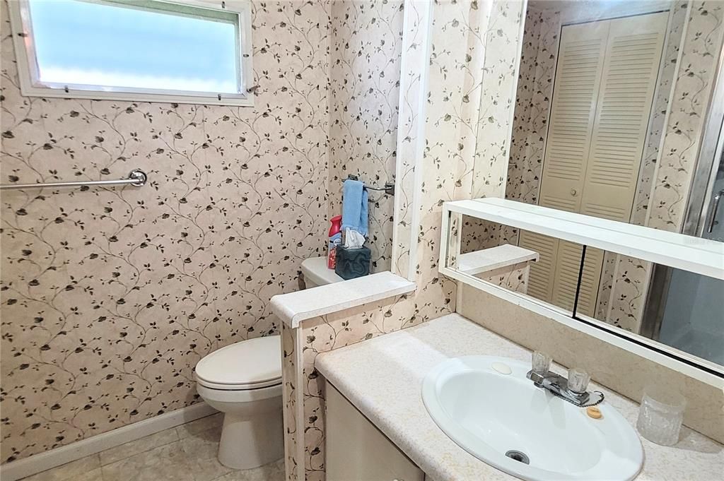 For Sale: $95,000 (2 beds, 2 baths, 672 Square Feet)