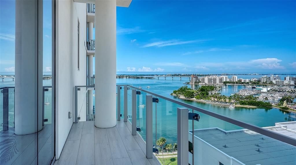 For Sale: $8,500,000 (5 beds, 4 baths, 5328 Square Feet)