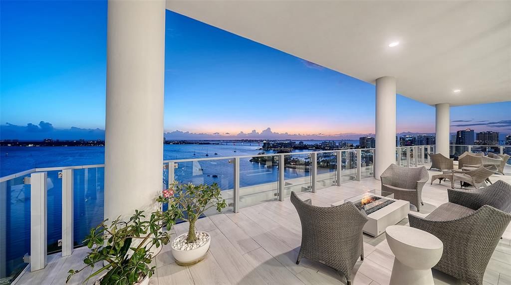 For Sale: $8,500,000 (5 beds, 4 baths, 5328 Square Feet)