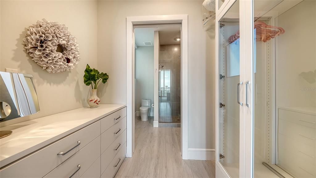 For Sale: $8,500,000 (5 beds, 4 baths, 5328 Square Feet)