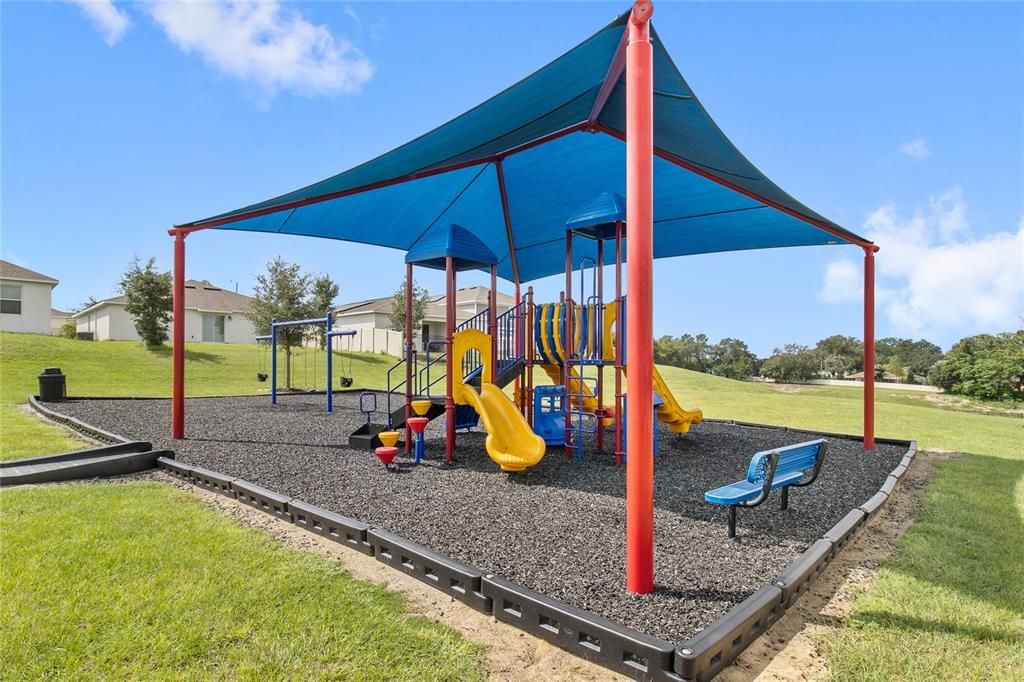 Activo con contrato: $275,000 (3 camas, 2 baños, 1560 Pies cuadrados)