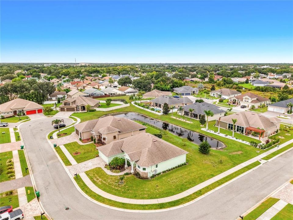 For Sale: $675,000 (3 beds, 2 baths, 2290 Square Feet)