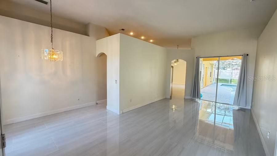 En Renta: $2,600 (5 camas, 3 baños, 2126 Pies cuadrados)