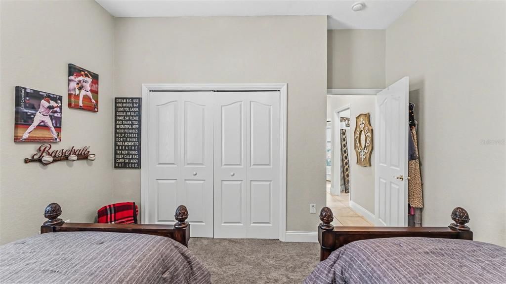 For Sale: $450,000 (4 beds, 2 baths, 2318 Square Feet)