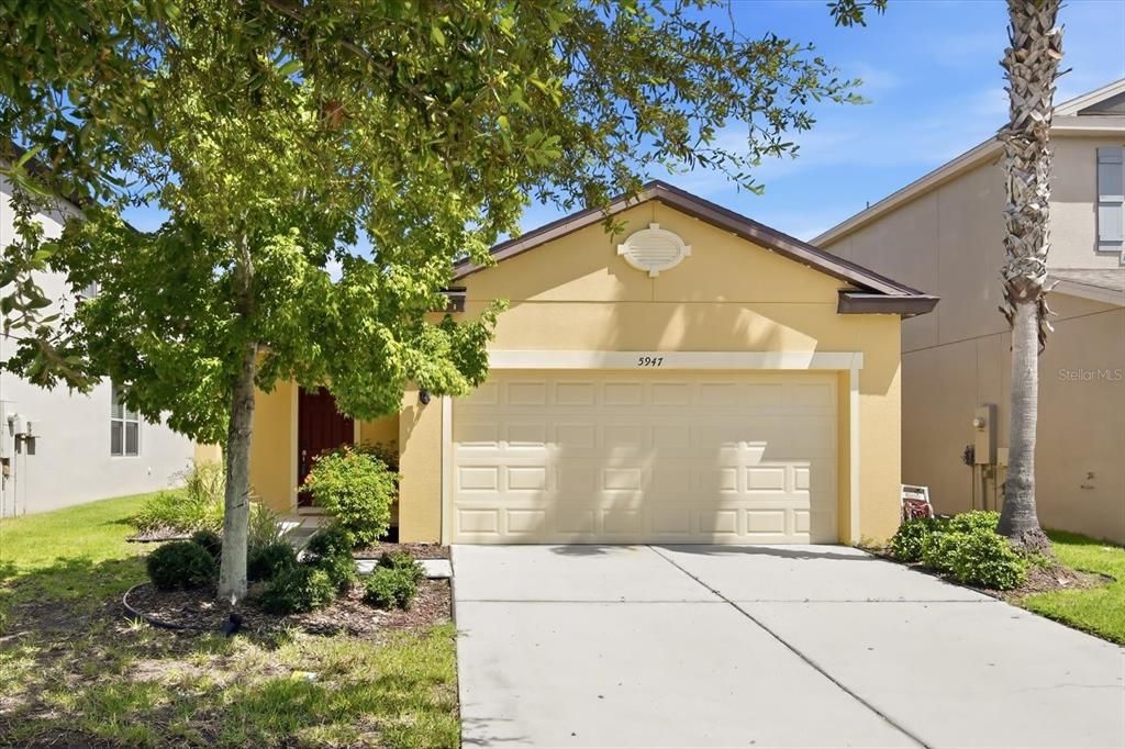 For Rent: $2,500 (3 beds, 2 baths, 1556 Square Feet)