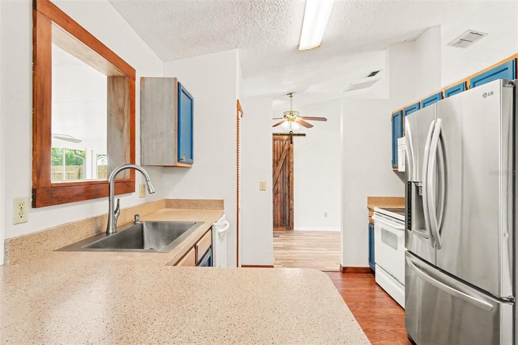 For Sale: $390,000 (3 beds, 2 baths, 1436 Square Feet)