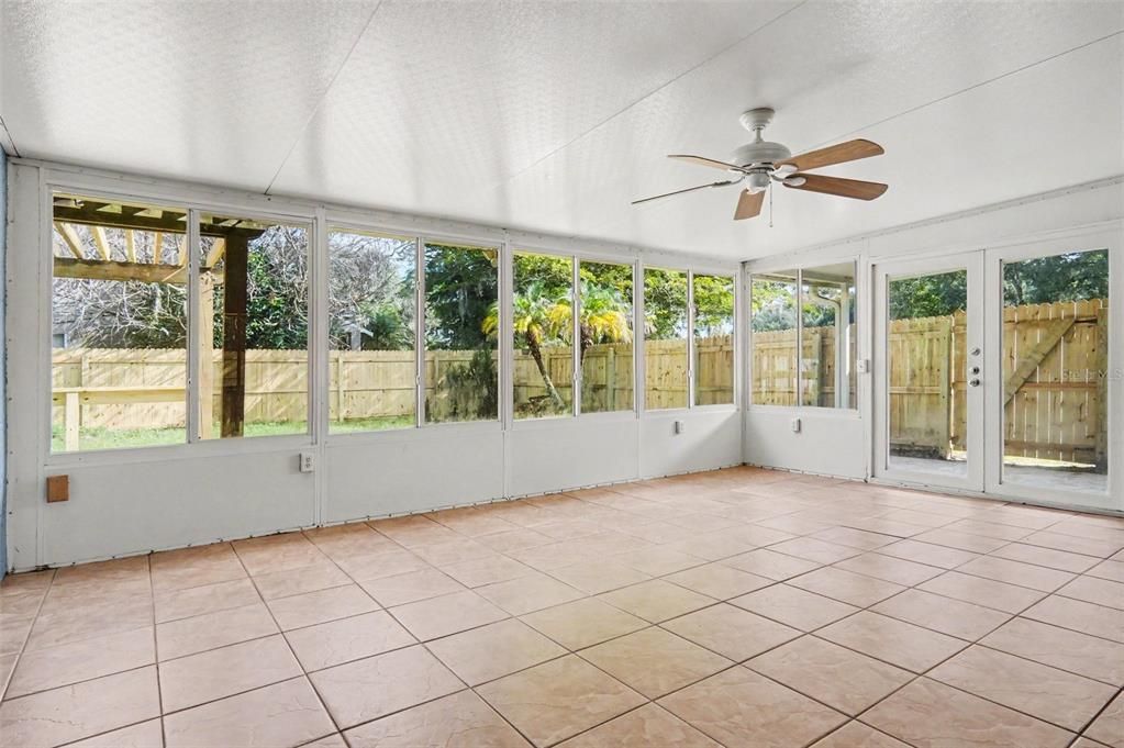 For Sale: $390,000 (3 beds, 2 baths, 1436 Square Feet)