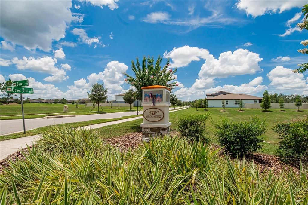 For Rent: $2,600 (4 beds, 2 baths, 1844 Square Feet)