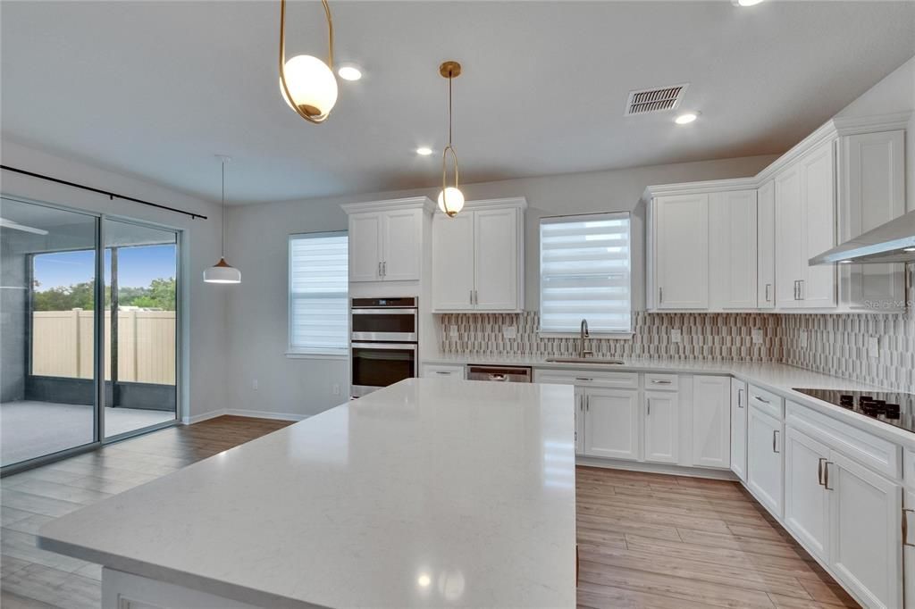 For Rent: $2,600 (4 beds, 2 baths, 1844 Square Feet)