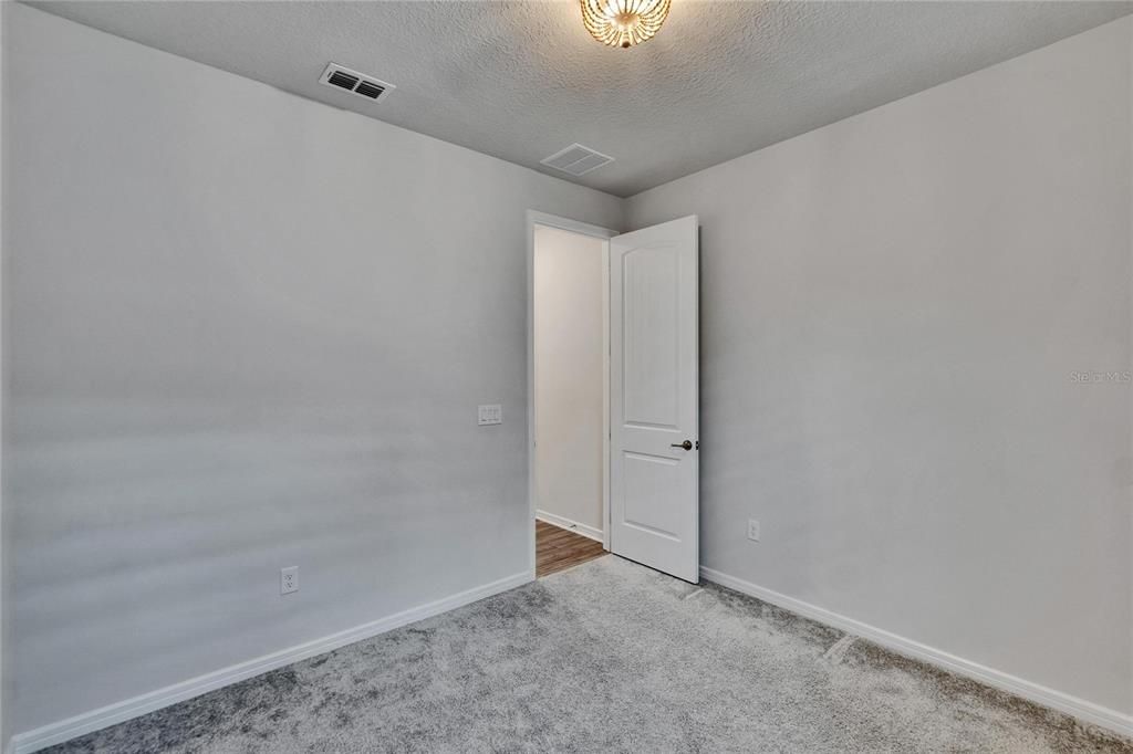 For Rent: $2,600 (4 beds, 2 baths, 1844 Square Feet)